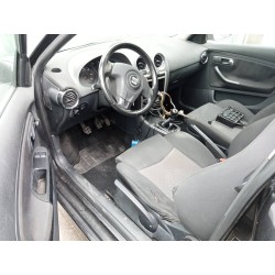 seat ibiza (6l1) del año 2003