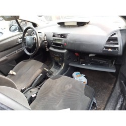 citroen c4 berlina del año 2006