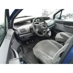 peugeot 807 del año 2003