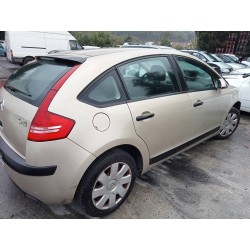 citroen c4 berlina del año 2005