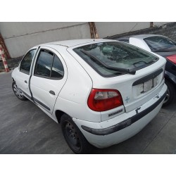 renault megane i fase 2 berlina (ba0) del año 2001