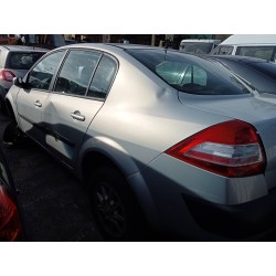 renault megane ii classic berlina del año 2004