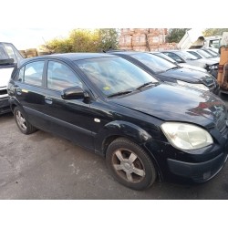kia rio del año 2005