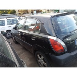 kia rio del año 2005