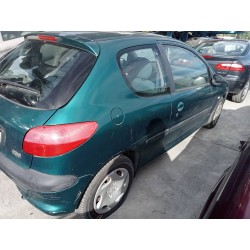 peugeot 206 berlina del año 1999