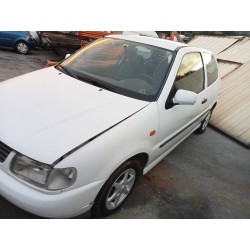 volkswagen polo berlina (6n1) del año 1997