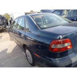 volvo s40 berlina del año 2002
