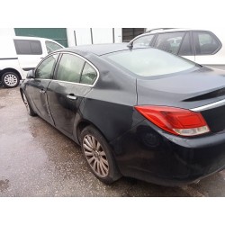opel insignia berlina del año 2009