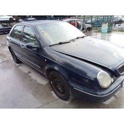 lancia lybra berlina del año 2000