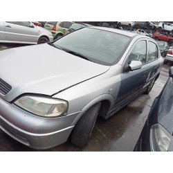 opel astra g berlina del año 2002