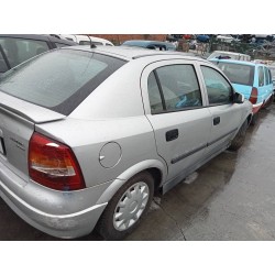 opel astra g berlina del año 2002