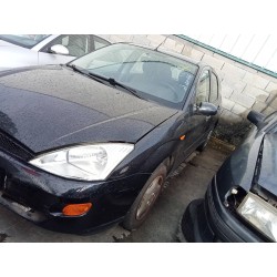ford focus berlina (cak) del año 2001