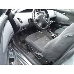 nissan primera berlina (p12) del año 2002