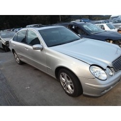 mercedes clase e (w211) berlina del año 2002