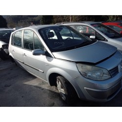 renault scenic ii del año 2006