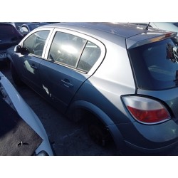 opel astra h berlina del año 2005