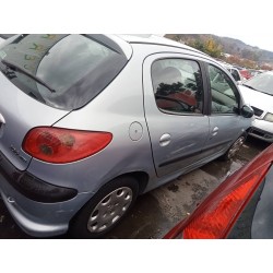 peugeot 206 berlina del año 2004