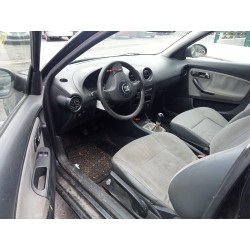 seat ibiza (6l1) del año 2003