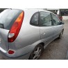 nissan almera tino (v10m) del año 2001