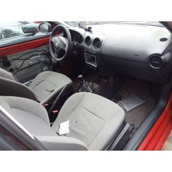 seat ibiza (6l1) del año 2002