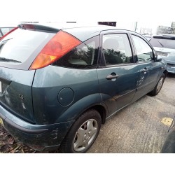 ford focus berlina (cak) del año 2002