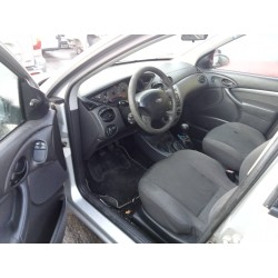 ford focus berlina (cak) del año 2004