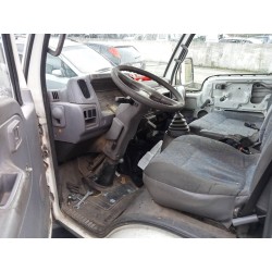 nissan cabstar e del año 2001