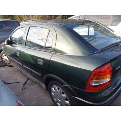 opel astra g berlina del año 2001