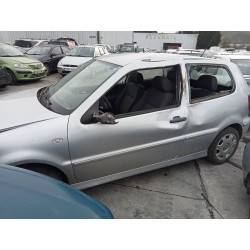 volkswagen polo berlina (6n2) del año 2000