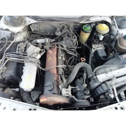 audi 100 berlina (443) del año 1990