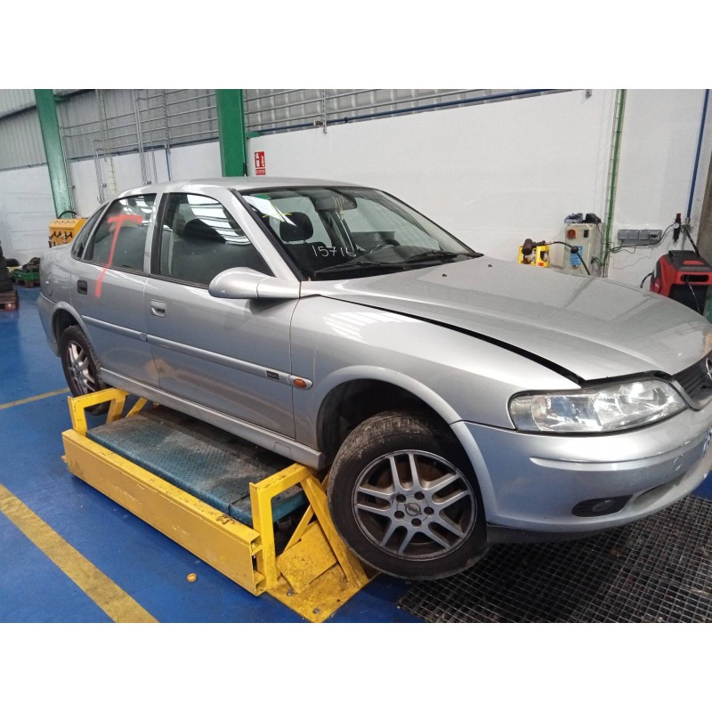 opel vectra b berlina del año 1999