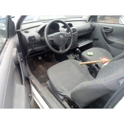 opel corsa c del año 2001