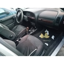 citroen xantia berlina del año 1999