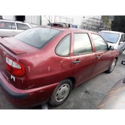 seat cordoba berlina (6k2) del año 2001