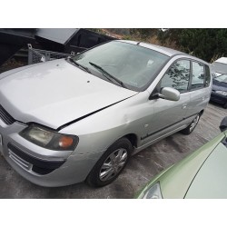 mitsubishi space star (dg0) del año 2003