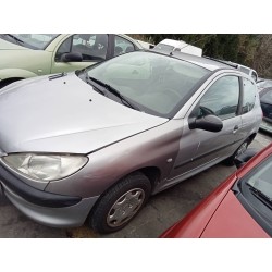 peugeot 206 berlina del año 1999