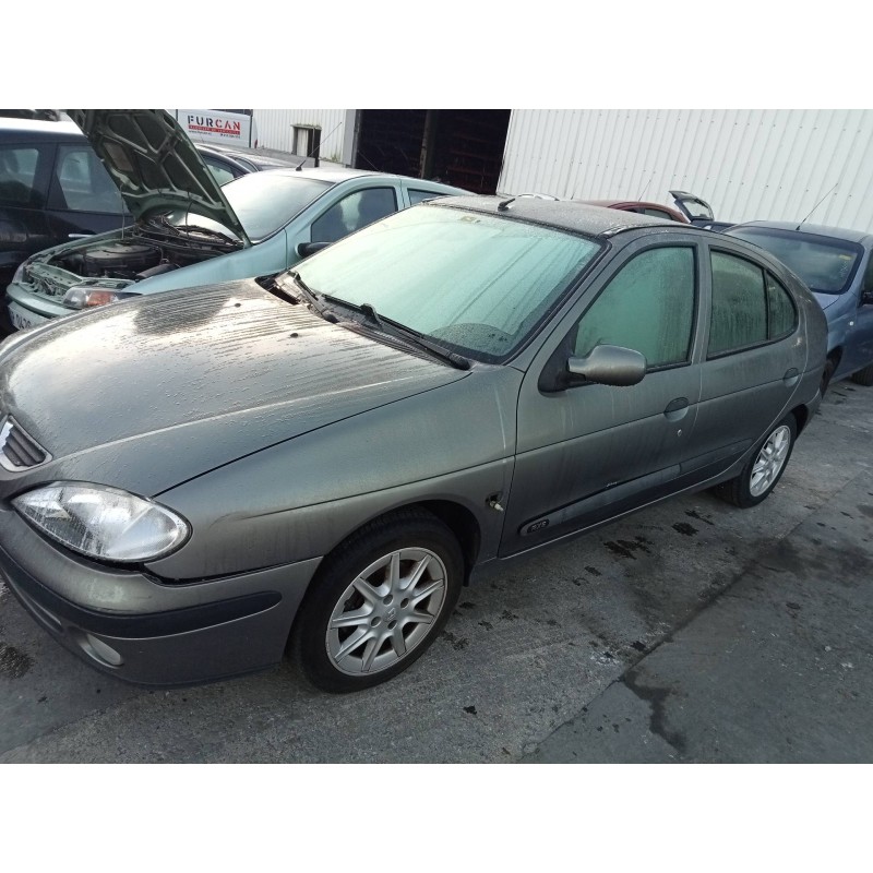 renault megane i fase 2 berlina (ba0) del año 2000