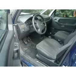 opel meriva del año 2004