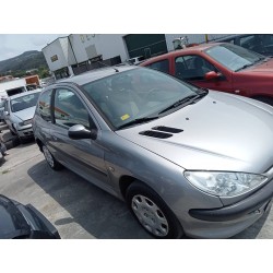 peugeot 206 berlina del año 2005