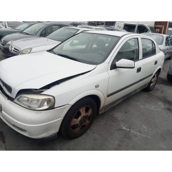opel astra g berlina del año 2001