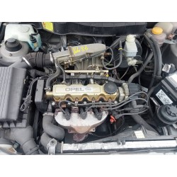 opel astra f berlina del año 1993