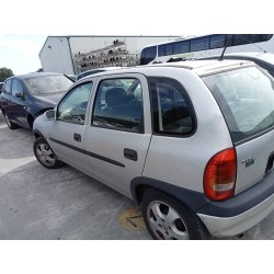 opel corsa b del año 1999