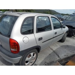 opel corsa b del año 1999