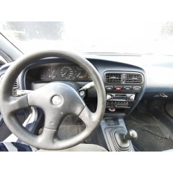 nissan primera berl./familiar (p10/w10) del año 1950