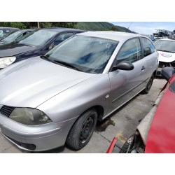 seat ibiza (6l1) del año 2002