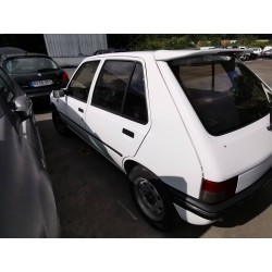 peugeot 205 berlina del año 1996