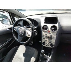 opel corsa d del año 2008