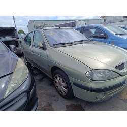 renault megane i fase 2 berlina (ba0) del año 2001