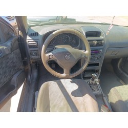 opel astra g berlina del año 2001
