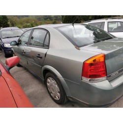 opel vectra c berlina del año 2003